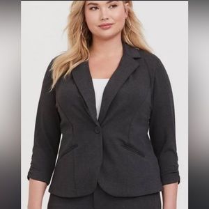 Studio By Torrid Gray Ruched 3/4 Sleeve The Future Is Yours Blazer
Size 1X